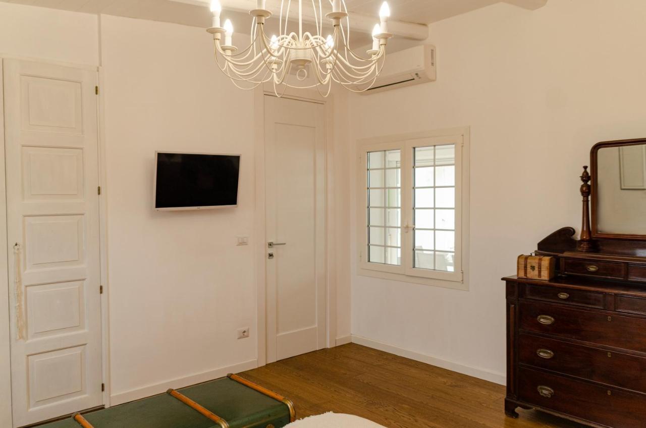 Apartamento Apulialux Private 100Mq Rooftop Oasis W Jacuzzi Bari Exterior foto